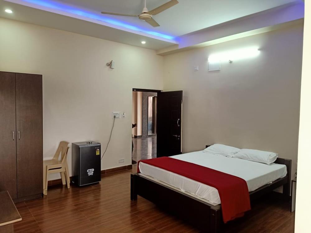 Ss Lodge Devanahalli Eksteriør billede